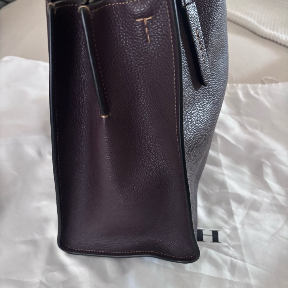Coach Charlie 28 Carryall in Oxblood/Silver pebbled leather (Style #29529). - Picture 5 of 12